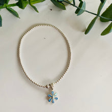 Load image into Gallery viewer, 2mm Sterling Silver &amp; Coloured Dainty Flower Bracelet
